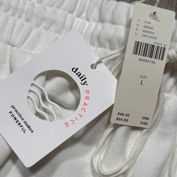 NWT Daily Practice by Anthropologie Pull-On Shorts - Picture 4 of 16